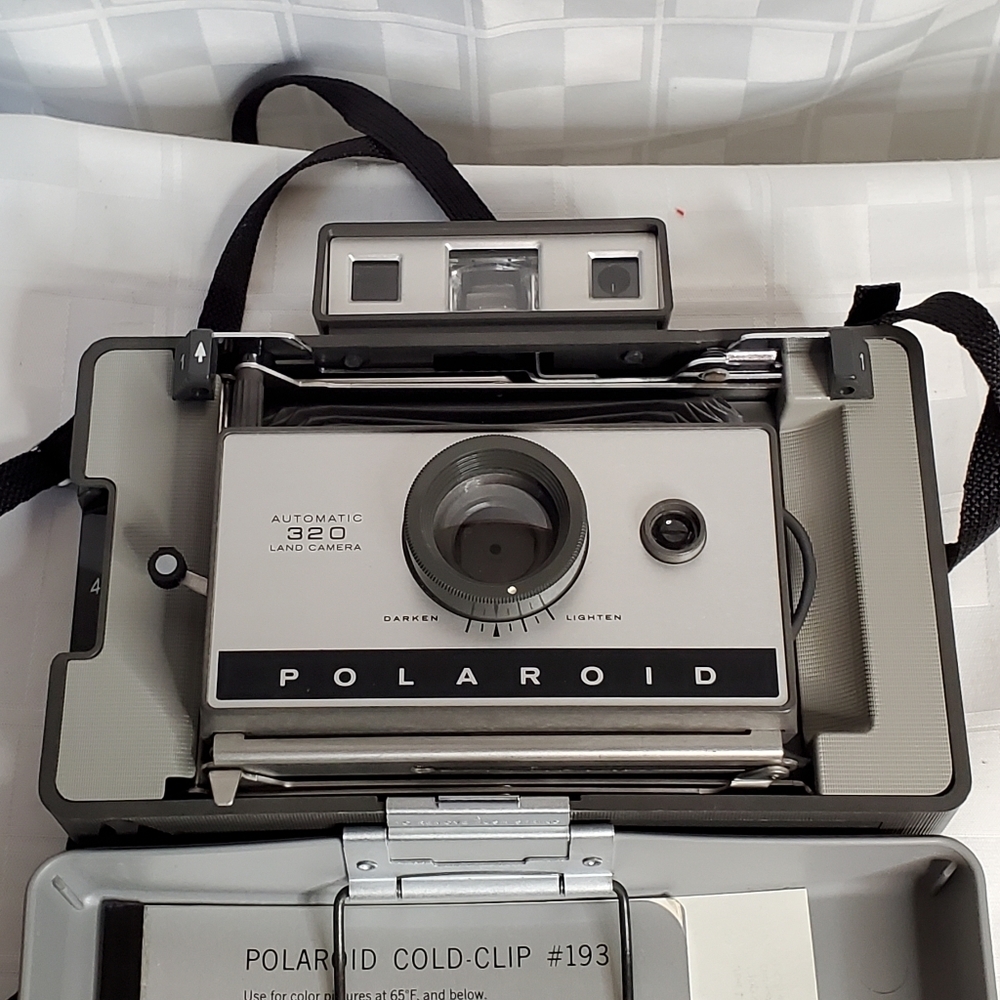 Polaroid Land Camera 320